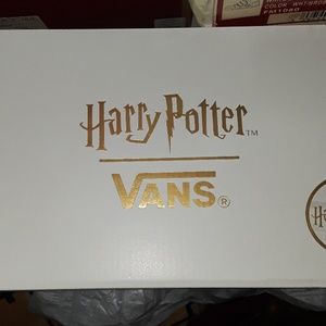 Limited Edition Golden Snitch Harry Potter Vans